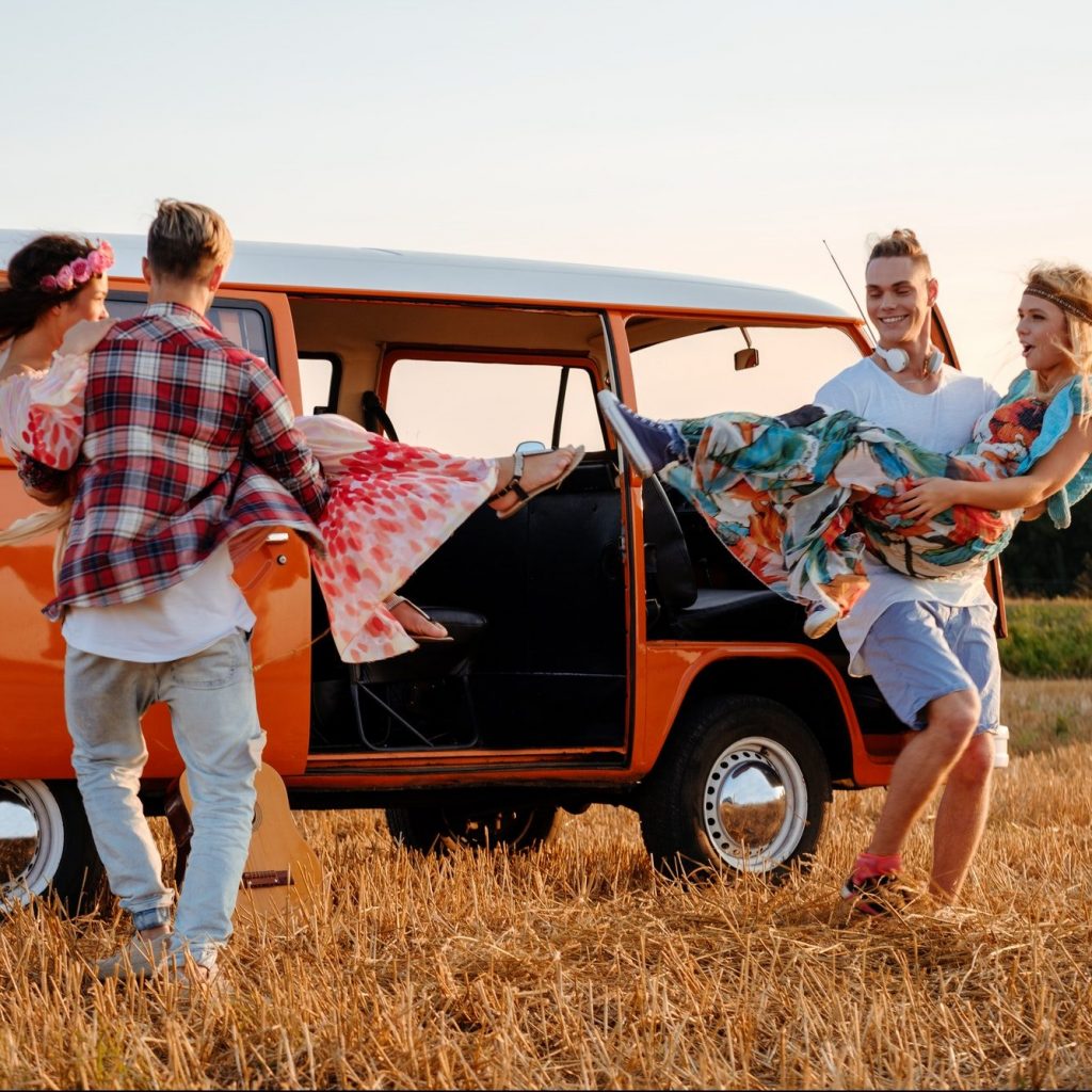 11 Simple Ways To Enjoy A Road Trip In A Group – ScoutMyTrip
